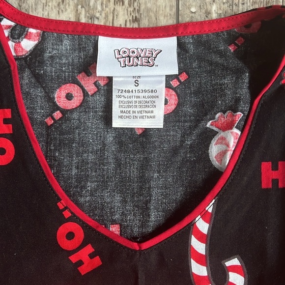 Women’s Christmas Scrub Top - Picture 2 of 3